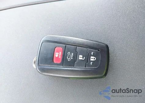 2022 Toyota Highlander Xle z USA, uszkodzony, nr VIN 5TDGZRBHXNS192902